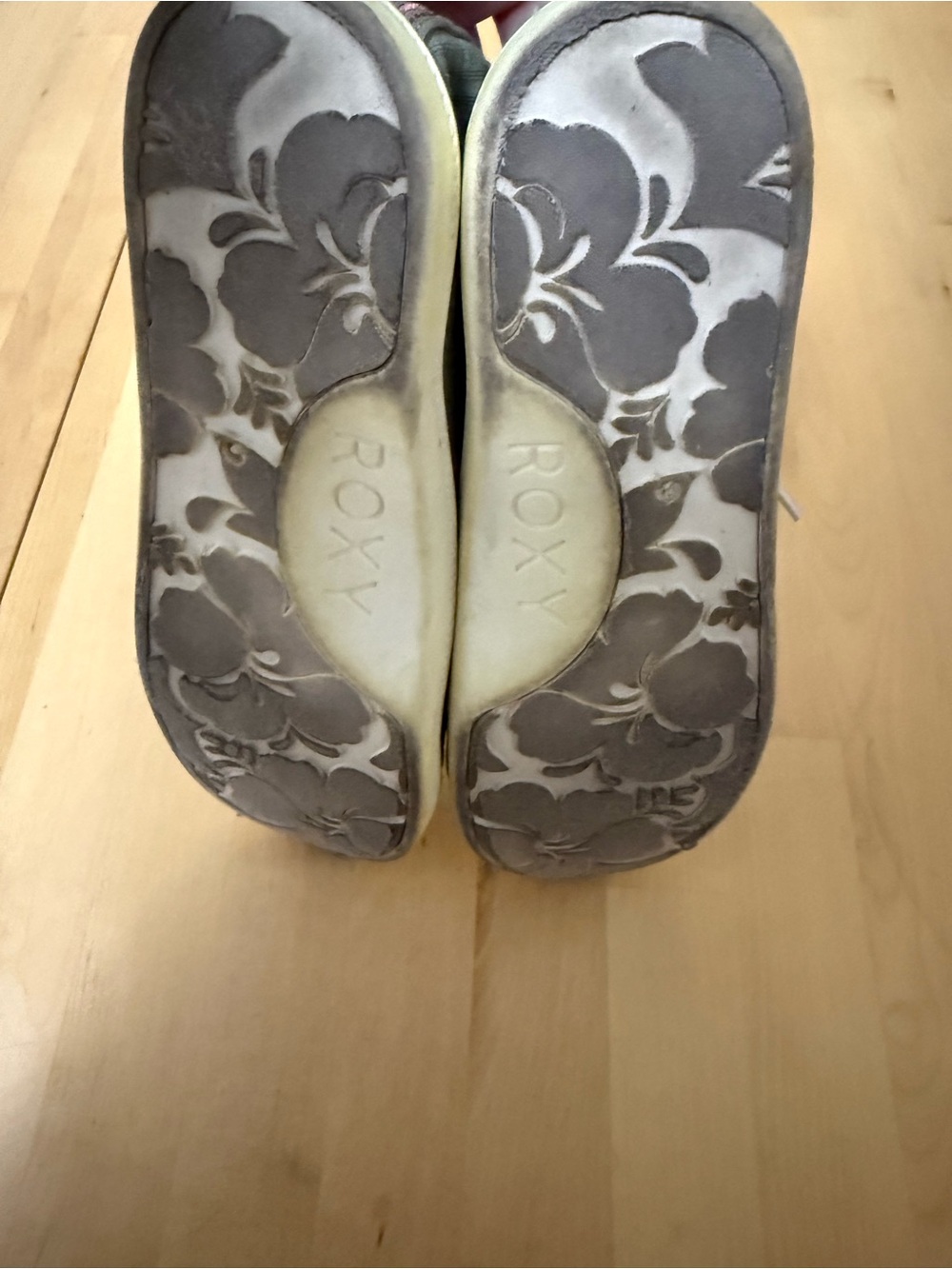 Roxy Bayshore Plus Slip-On Sneakers woman’s size 9. SB9 - Picture 4 of 6